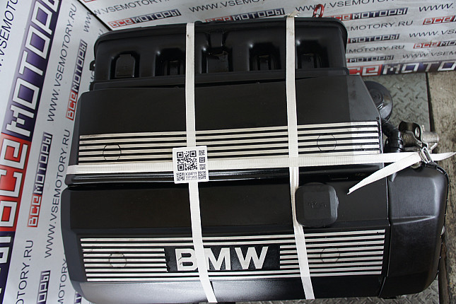 Фотография контрактного двигателя сверху BMW M 52 B 25 (256S4)