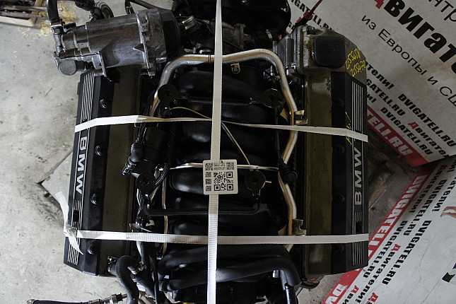 Фотография контрактного двигателя сверху BMW M62 B44 (448S2)