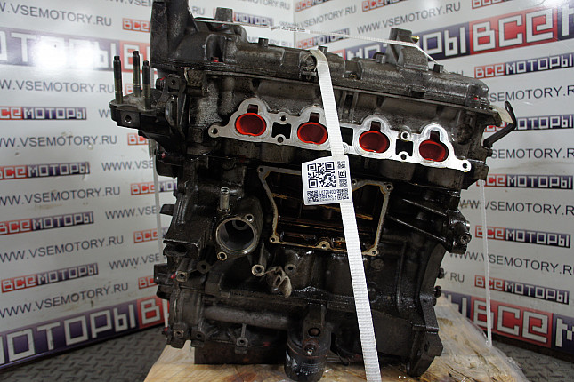 Двигатель вид с боку MAZDA Z6