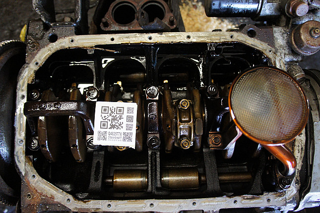 Фотография блока двигателя без поддона (коленвала) MITSUBISHI 4 G 63 