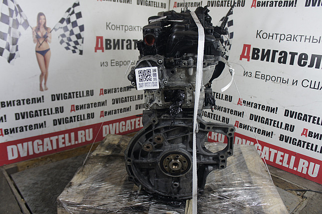 Двигатель вид с боку Peugeot 9HZ (DV6TED4)