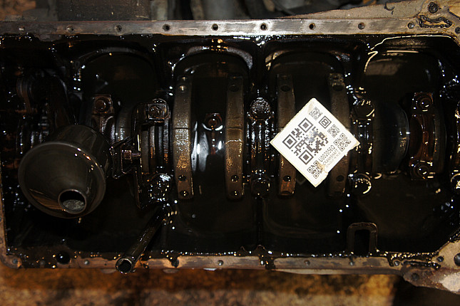 Фотография блока двигателя без поддона (коленвала) MERCEDES-BENZ M 102.924