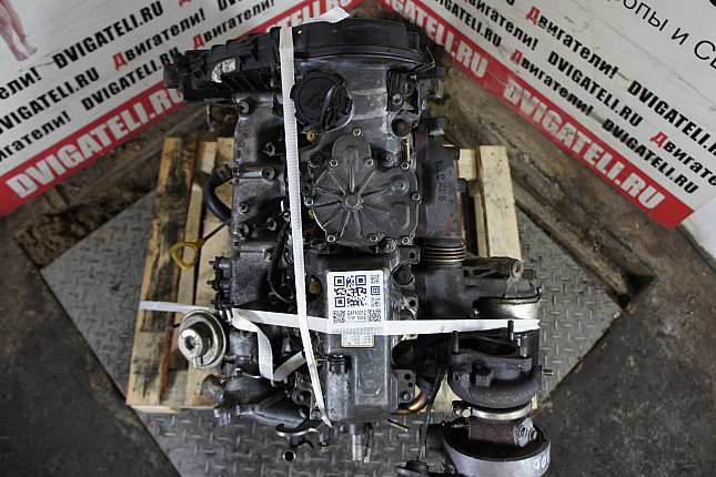 Фотография контрактного двигателя сверху Toyota 2C-TE