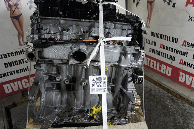 Двигатель вид с боку Peugeot 9HR (DV6C)