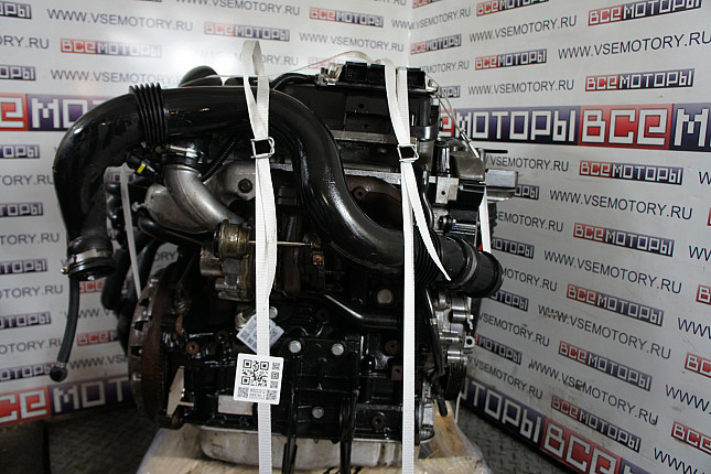 Двигатель вид с боку NISSAN g9ua720