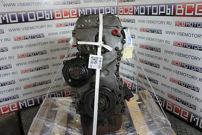 Двигатель вид с боку Suzuki M16A