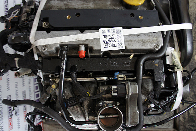 Фотография контрактного двигателя сверху OPEL Z16XE