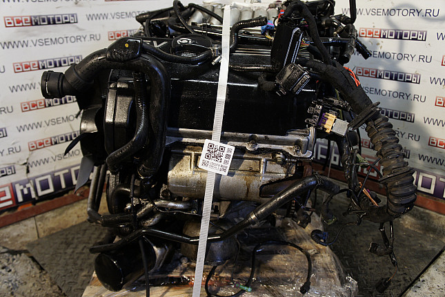 Двигатель вид с боку AUDI ALF