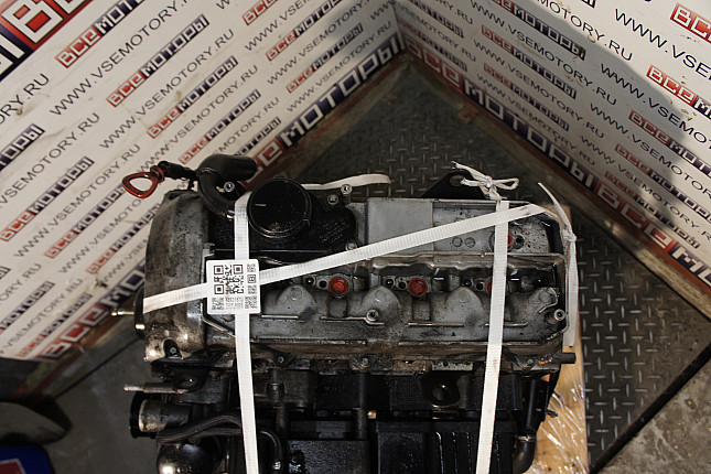 Фотография контрактного двигателя сверху Mercedes OM 646.982