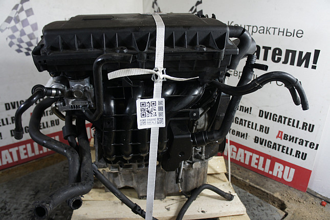 Двигатель вид с боку VW AXP