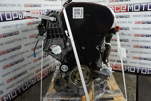 Двигатель вид с боку ALFA ROMEO AR 32201