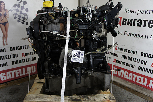 Двигатель вид с боку Renault K9K 792