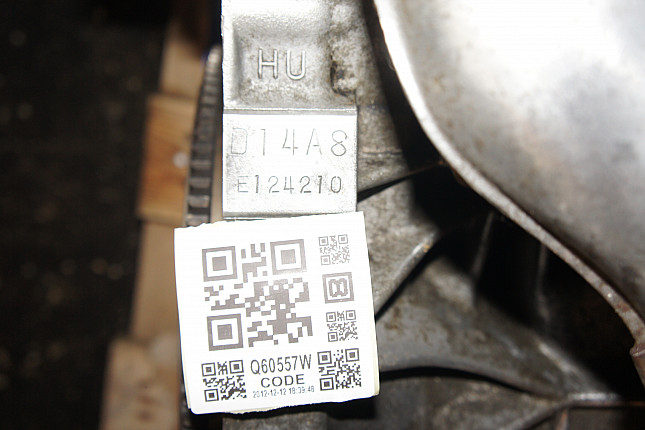 Номер двигателя и фотография площадки HONDA D14A8