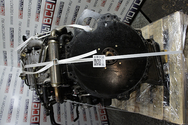 Двигатель вид с боку NISSAN ZD30DDTi