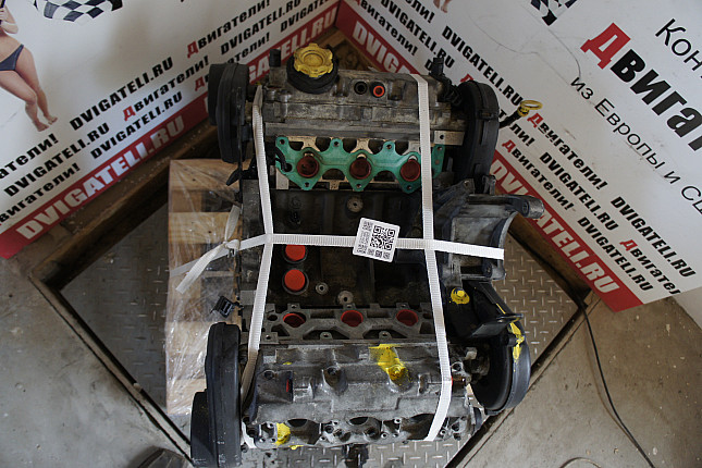 Фотография контрактного двигателя сверху Land Rover 25 K4F