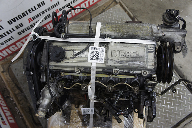 Фотография контрактного двигателя сверху Mazda RF OHC