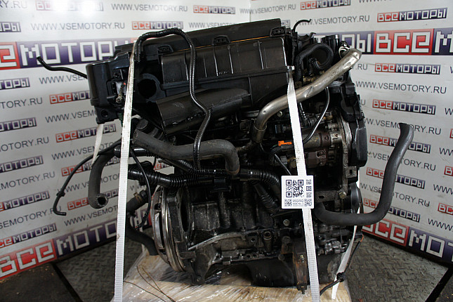 Двигатель вид с боку Ford F6JA