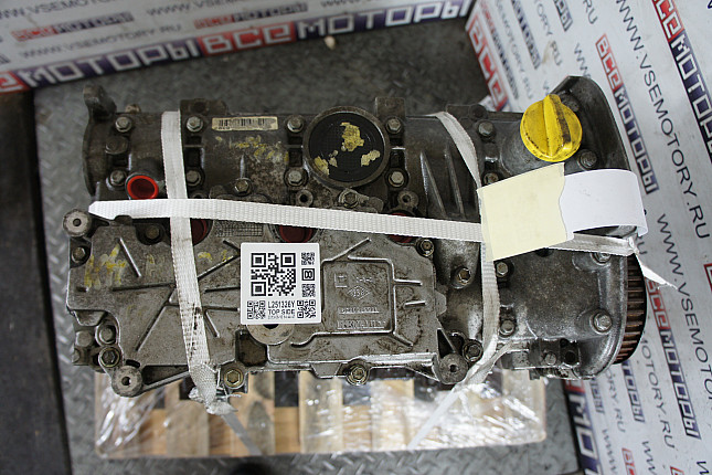Фотография контрактного двигателя сверху RENAULT K4MD 812