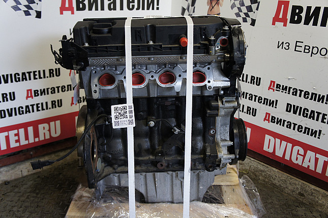 Двигатель вид с боку Chevrolet F18D4