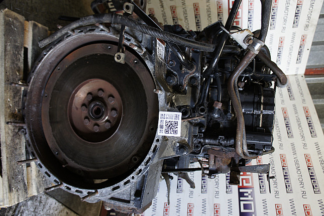 Двигатель вид с боку Iveco F4AE3481B