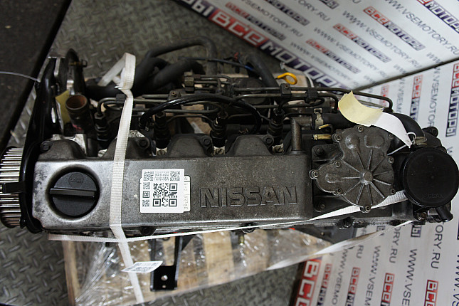 Фотография контрактного двигателя сверху NISSAN RD28TDI