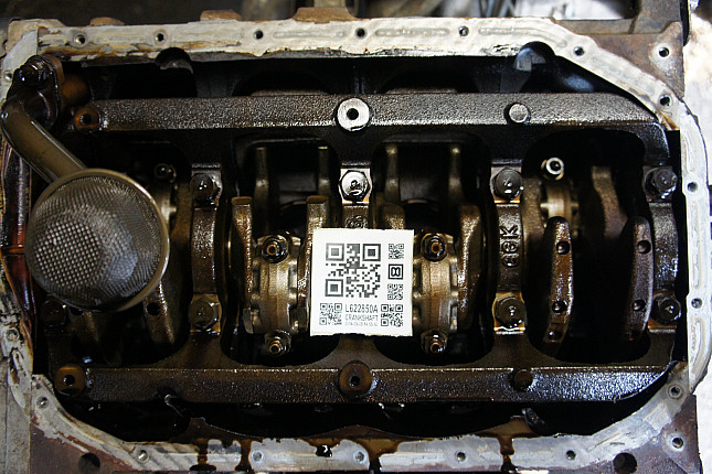 Фотография блока двигателя без поддона (коленвала) MITSUBISHI 4G63 