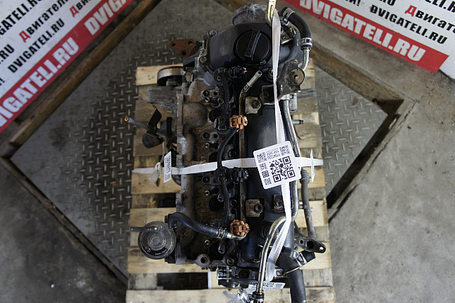 Фотография контрактного двигателя сверху Toyota 1ND-TV