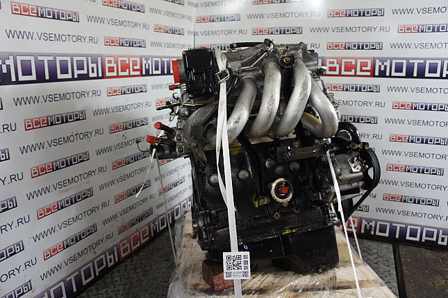 Двигатель вид с боку NISSAN QG15DE