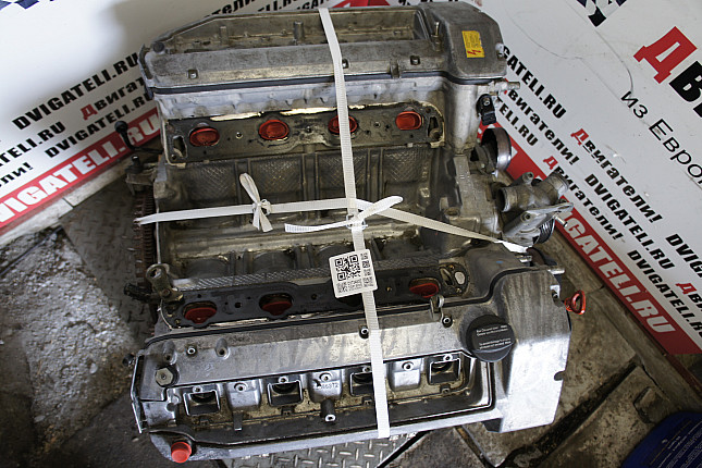 Фотография контрактного двигателя сверху Mercedes M 119.980