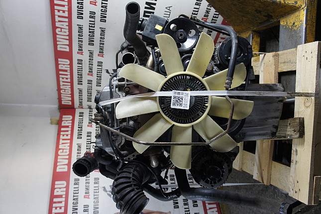 Двигатель вид с боку SsangYong D27DT