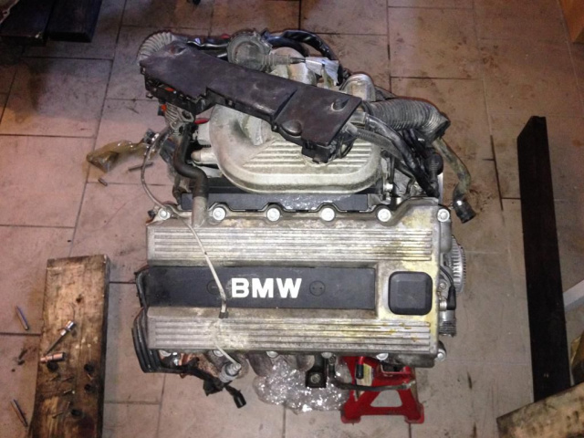 BMW M42B18 двигатель + коробка передач 318is E36 E30