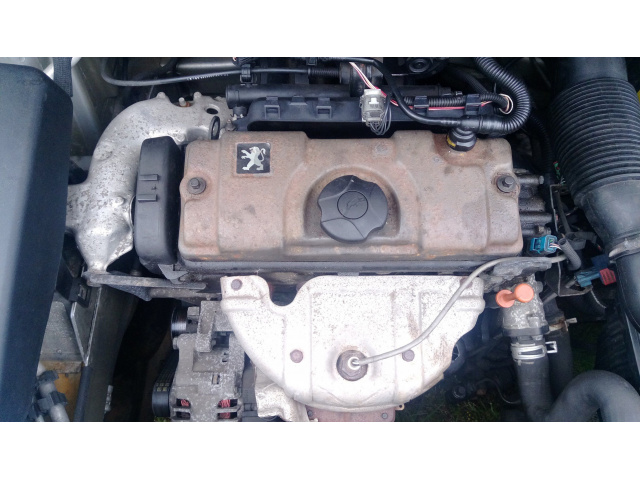 Peugeot 307 двигатель 1, 4 бензин в сборе