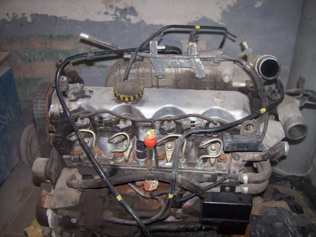 Двигатель peugeot boxer 2, 8 HDi 2006г..
