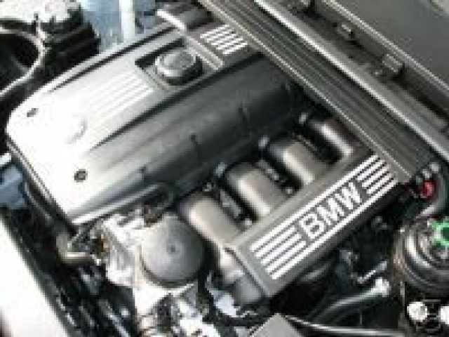 Engine-6Cyl 3.0L SDN: 2007 BMW 328i