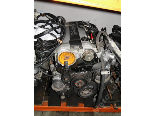MERCEDES двигатель nr 104995 3.2 бензин 210 MERC-LUX