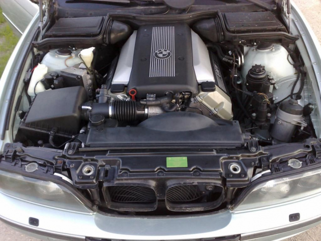BMW E39 535i двигатель в сборе GWARANCIA !запчасти!!!