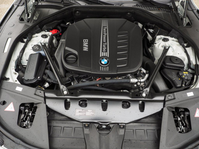 BMW 7 F01 740d двигатель 3.0 D 306 KM N57D30B BITURBO