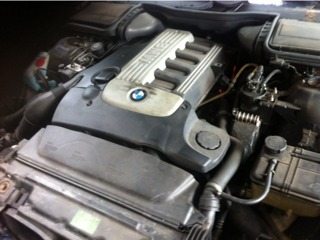 BMW E39 двигатель M57 2.5 163 л.с. 2001 год Radom