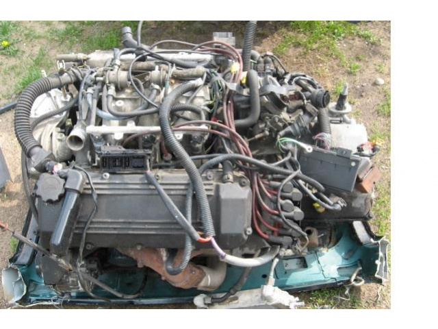 Двигатель 3.0i - Peugeot 605 / Citroen XM 98г..