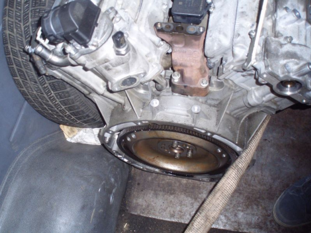 Двигатель Mercedes GLK 642 3.0 CDI V6 2011 поврежденный