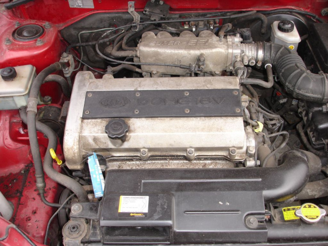 Kia Shuma 1.5 16V двигатель в сборе навесное оборудование NR26