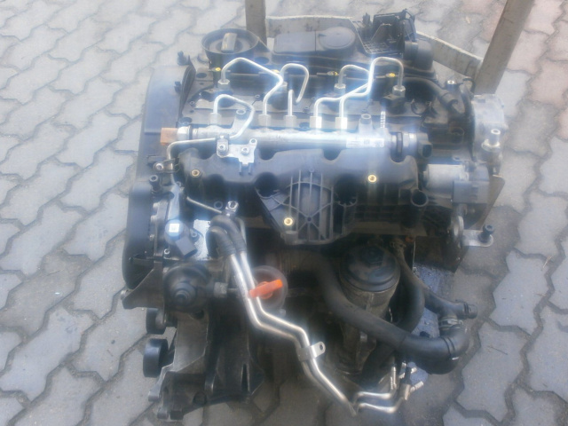 Двигатель в сборе AUDI A6 A5 Q5 2.0 TDI HBH 03L 021 BG