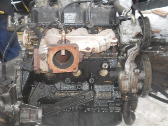 CHRYSLER GRAND VOYAGER двигатель 3.3 V6 2002 R запчасти