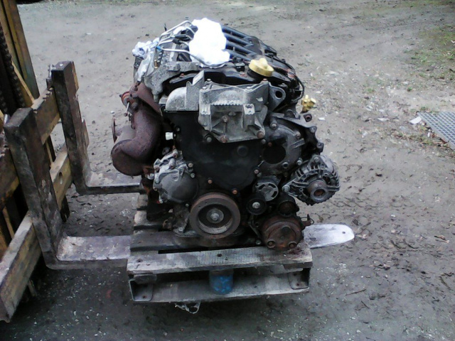 Двигатель в сборе 2.5 Renault Master-Trafic