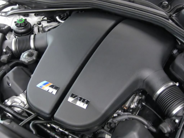 Двигатель в сборе BMW M5 E60 507PS 82000KM 2005г..