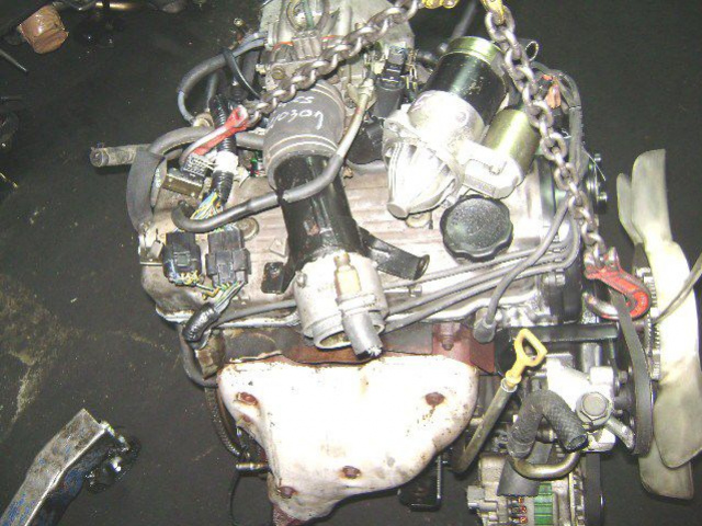 Двигатель HYUNDAI 2.4 8V G4CS STAREX H100 H1