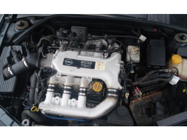 Двигатель 2.5 V6 X25XE OPEL VECTRA B 96-99 w машине