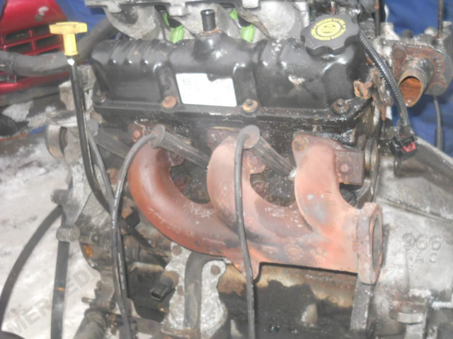 CHRYSLER GRAND VOYAGER двигатель 3.3 V6 2002 R запчасти