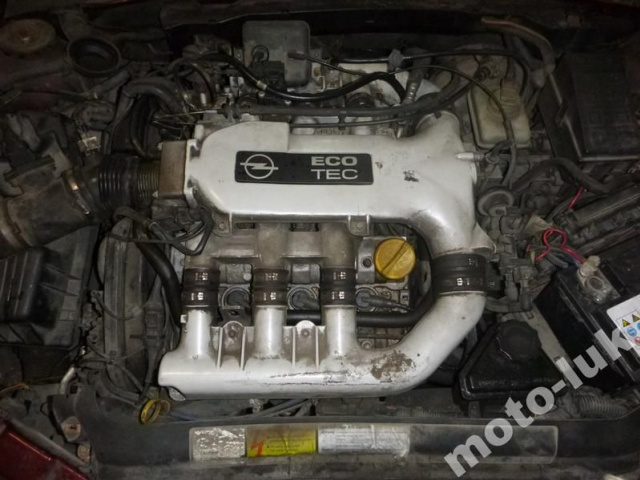 Двигатель alu pokrywy X25XE 2.5 V6 Opel Vectra B