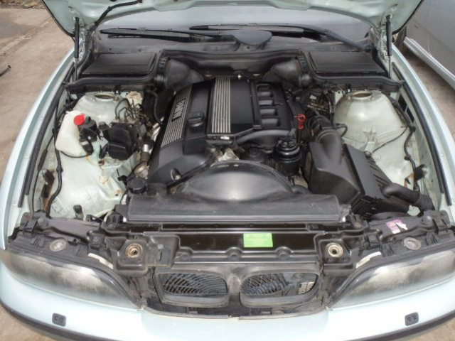 BMW E39 528 E46 328i двигатель m52 2.8i 190km W машине